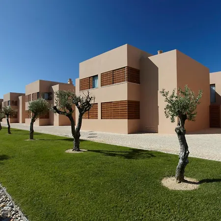Salgados 3 Bedroom